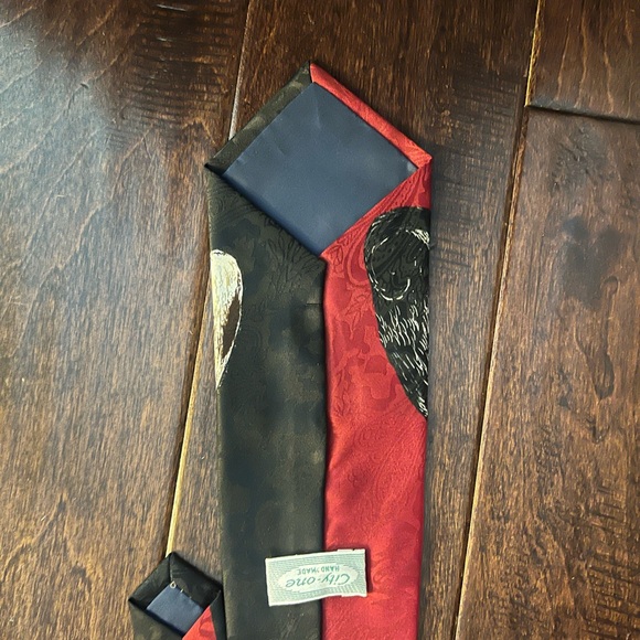 Dog Cat Black Red City One Hand Made Century Silk Co Tie - Picture 5 of 6